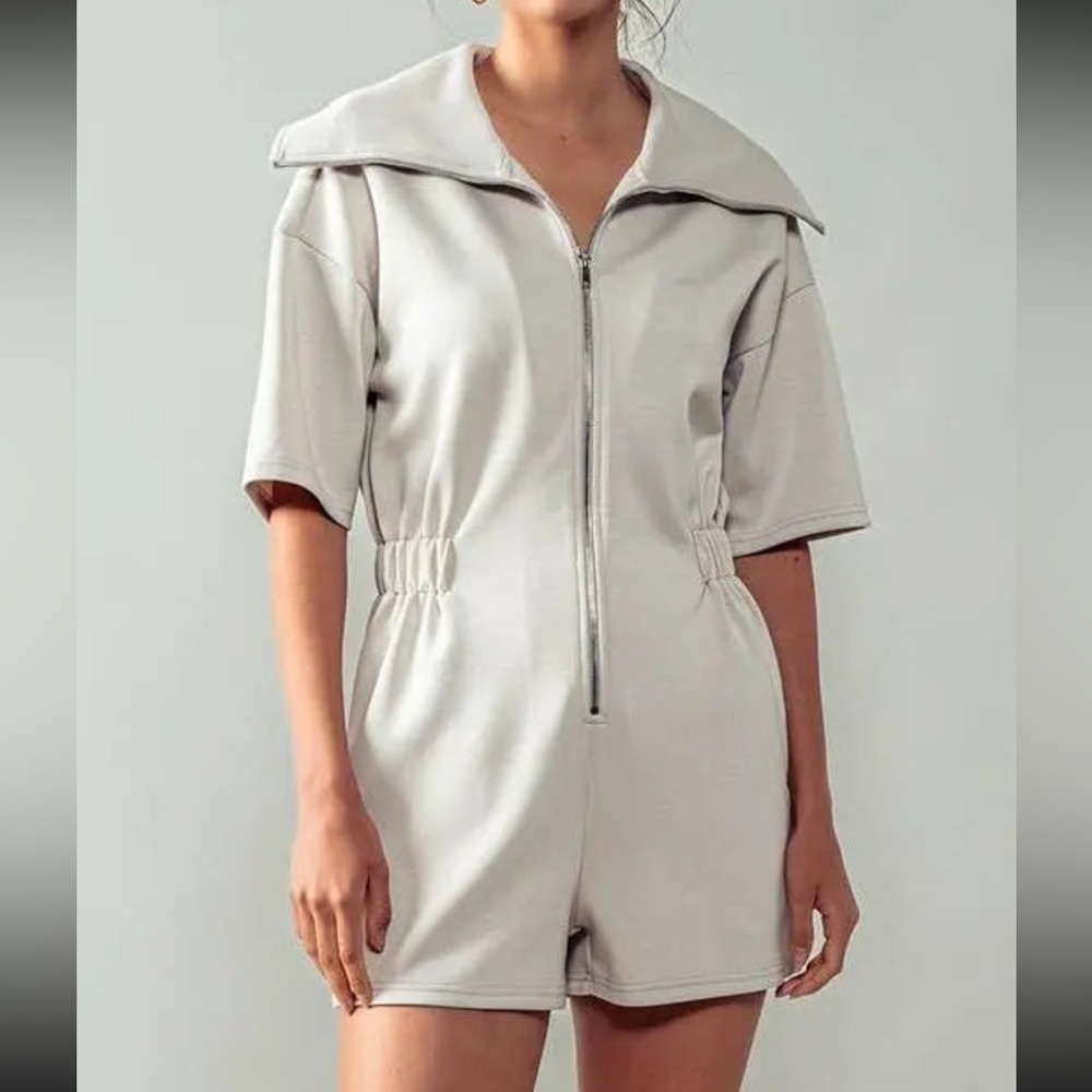 Urban Daizy All Day Cozy Comfort Stone Romper